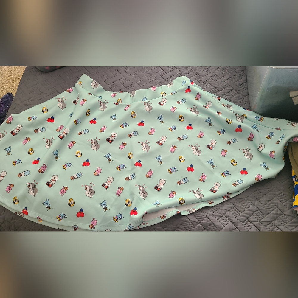 BT21 skirt